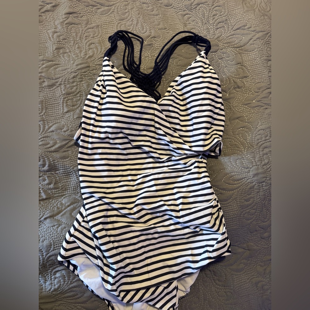 Kona Sol striped swim bathing suit